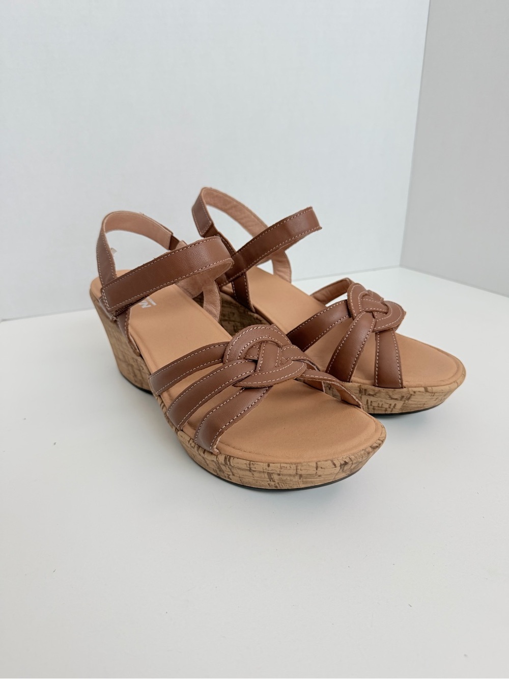 Naot Tropical Sandals Wedge Straps Leather Adjustable Travel Comfort Caramel Tan